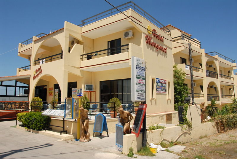 קרמסטי Margaret Hotel מראה חיצוני תמונה