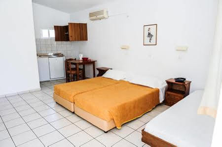 קרמסטי Margaret Hotel מראה חיצוני תמונה